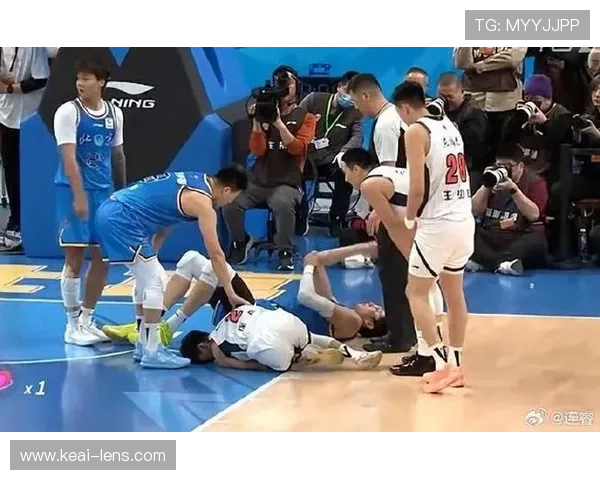 篮球赛季最新动态：明星球员伤情更新与球队战术调整分析 - 副本 - 副本 (2) - 副本 - 副本