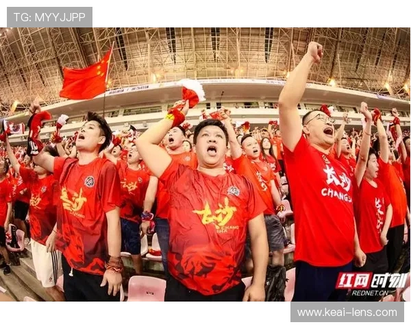 绝杀与逆转交织的焦点之夜强强对话点燃联赛战火引爆球迷热情全场沸腾 - 副本 - 副本 (2)